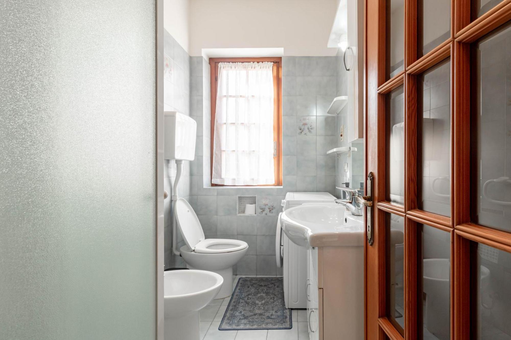H11 Casa Tecla Centro-Mare Apartment Sanremo Luaran gambar