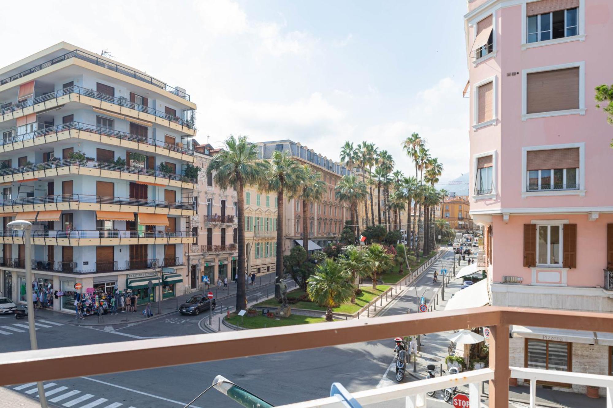 H11 Casa Tecla Centro-Mare Apartment Sanremo Luaran gambar
